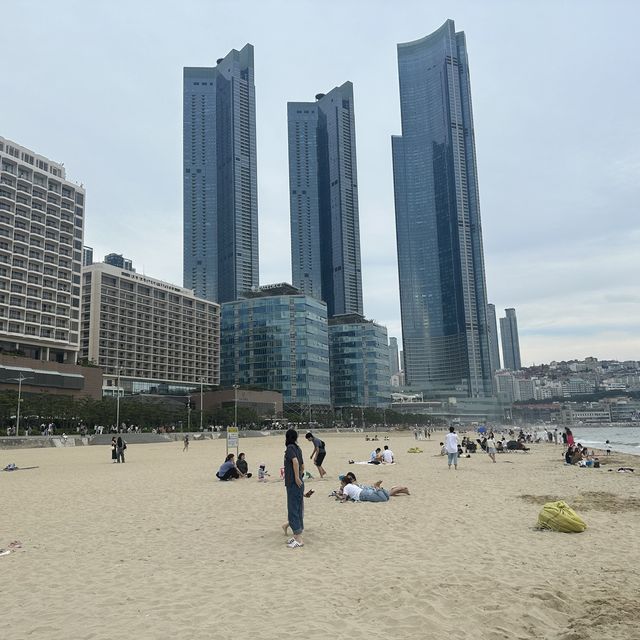 부산하면 해운대지~~!! 무더운 여름을 날려버릴 사람은 여기여기 모여라🤩🤩