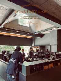 Roast8ry LAB ร้านคาเฟ่เจ้าดังขึ้นชื่อเรื่องลาเต้