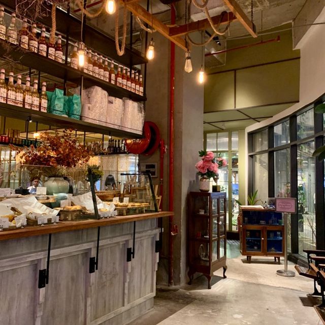 Lisette’s…you won’t regret! ❤️🤩
