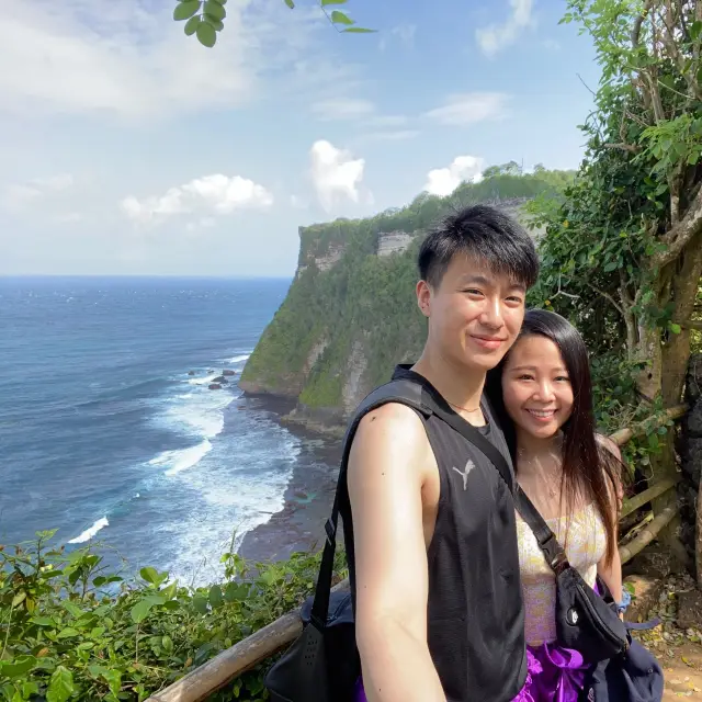 Balinese Hindu sea temple - Uluwatu 🏯