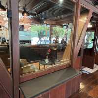 Road Dripper ร้านกาแฟเล็กๆ รสชาตดี ชาเขียวอร่อย