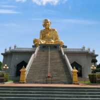 วัดละหารไร่ ไหว้หลวงปู่ทิม เกจิดังเมืองระยอง