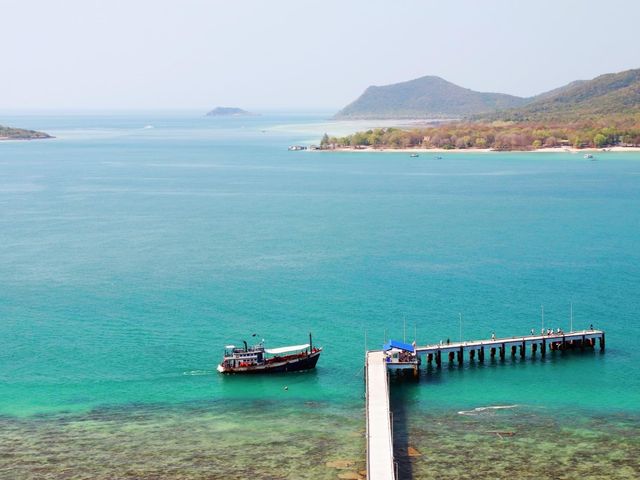 เกาะแสมสาร สัตหีบ ทะเลสวยใกล้กรุงเทพ
