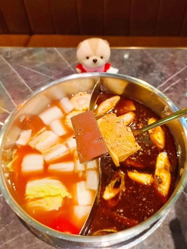 平日優惠！火鍋四人套餐只需HKD$1138，人均約HKD$200多