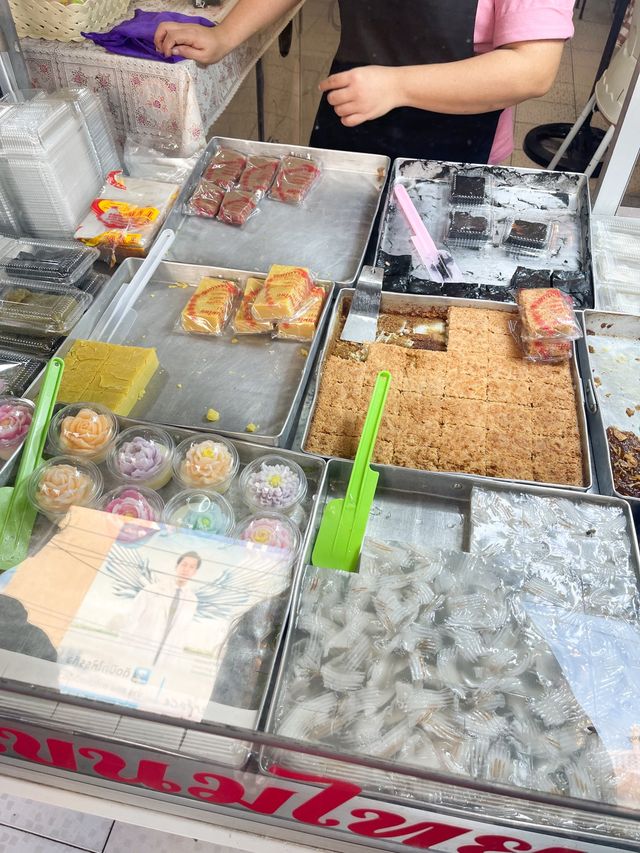  ขนมไทยแม่ปราณี อุทัยธานี