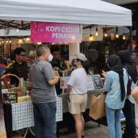 Shopping &Food Fair In A Magical Kingdom