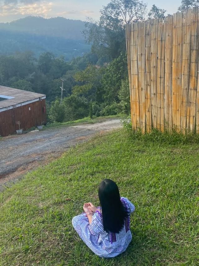 ที่พักวิวปังๆที่หุบเขาโฮมสเตย์(แม่แตง)