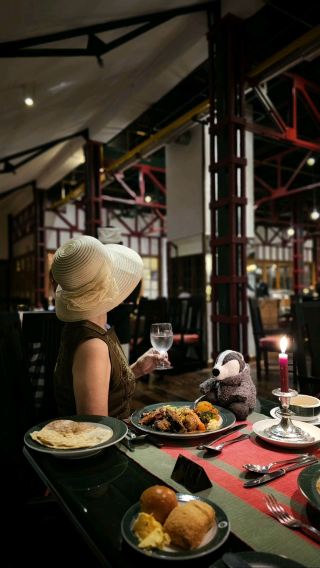 Sri Lankan Feast: Heritance Tea Factory