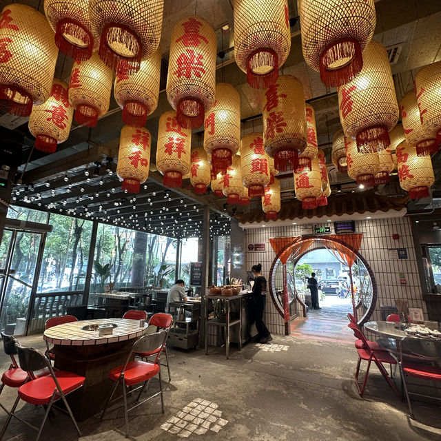 【深圳華強北】火鍋露天店，適合打卡的您！