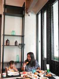 พาลูกๆStaycation ที่ Cross Vibe Bangkok Sukhumvit