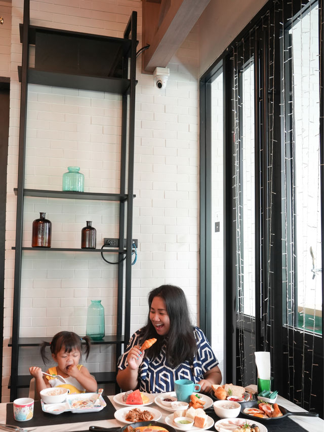 พาลูกๆStaycation ที่ Cross Vibe Bangkok Sukhumvit