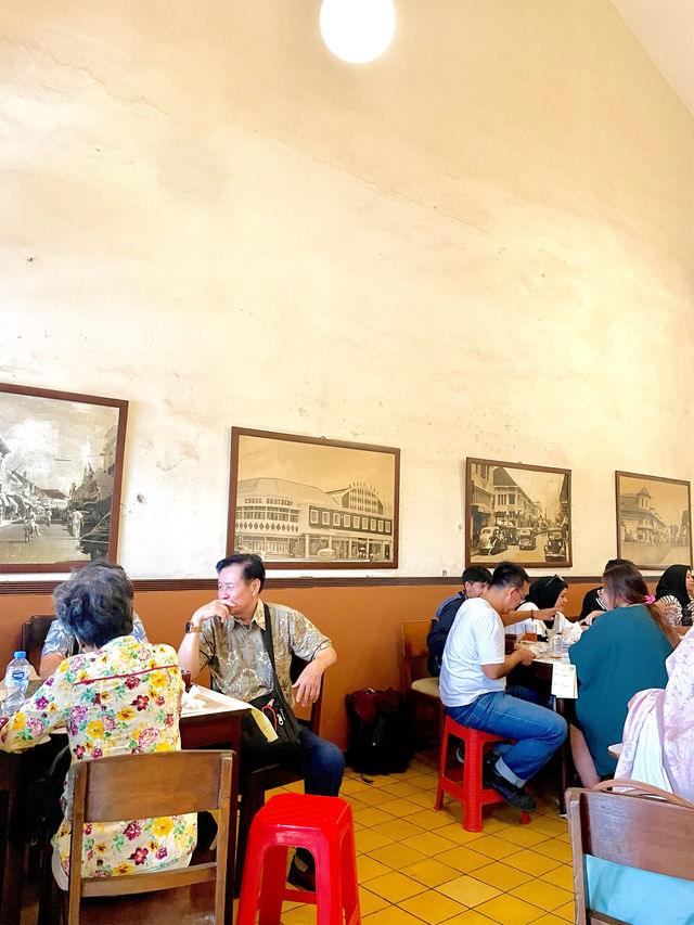 Legendary Coffee Shop In Bandung🇮🇩☕️✨