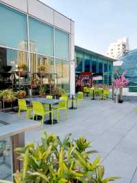 ร้านอาหารวิวดี ECLIPSE คิงเพาเวอร์ รางน้ำ