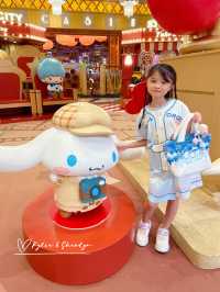 喺新濠影匯瘋狂同 Sanrio 主角打咭