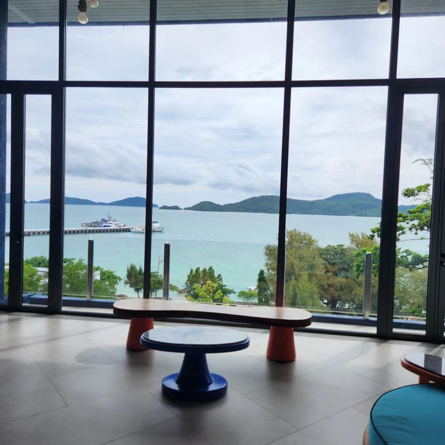 「沖繩美爾度假大酒店：絕美海景，高檔裝潢，難忘入住體驗」