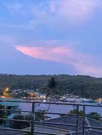 Phi Phi Clift Beach Resort (At krabi)