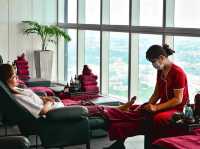 นอนโรงแรมหรูบนตึกใบหยกสระว่ายน้ำสวยกินบุฟเฟ่ต์