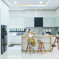 บ้านพักในจังหวัดเลย มีสระกว้างและอ่างจากุชซี่
