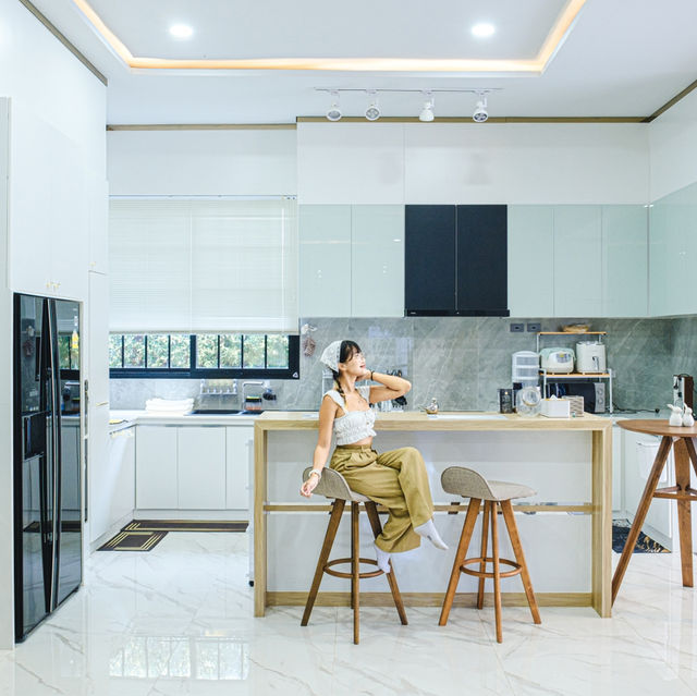 บ้านพักในจังหวัดเลย มีสระกว้างและอ่างจากุชซี่
