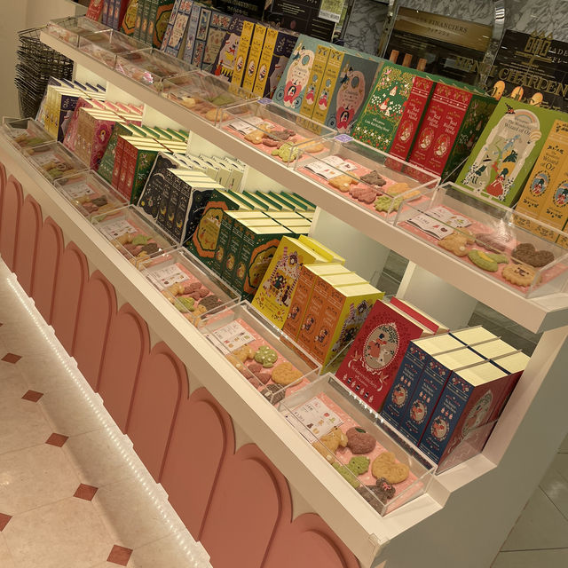 昔から愛される物語をモチーフにしたパイ専門店