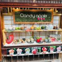 Candy Apple ร้านแอปเปิ้ลเคลือบน้ำตาล เกียวโต