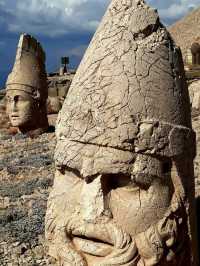 🌄 Marvel at Mount Nemrut: A Journey into Ancient Majesty 🌄