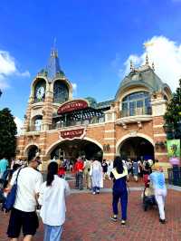 A Simple Guide to Shanghai Disneyland