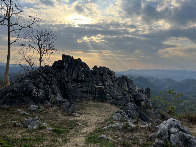 ตะวันตกดิน ที่ถ้ำผาหงษ์