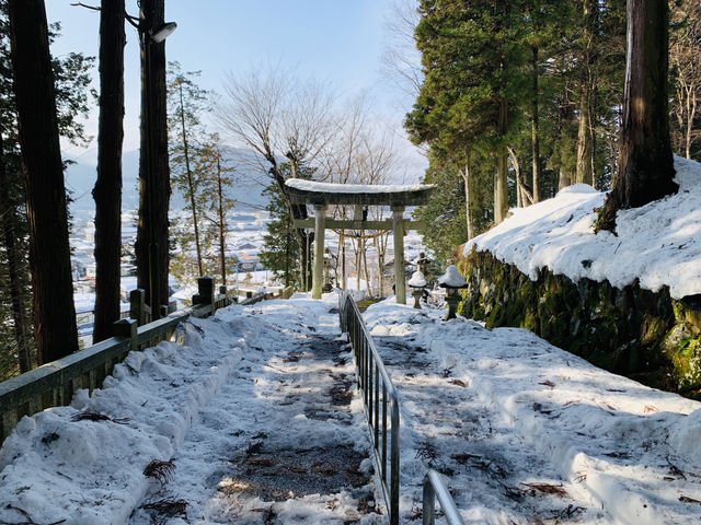 雪国の無人神社！！