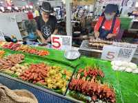 泰國普吉 體驗普吉當地煙火氣 Naka Weekend Market ตลาดท้ายรถนาคา
