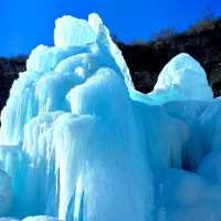 Numa 瀑布：冰瀑的夢幻❄️💧