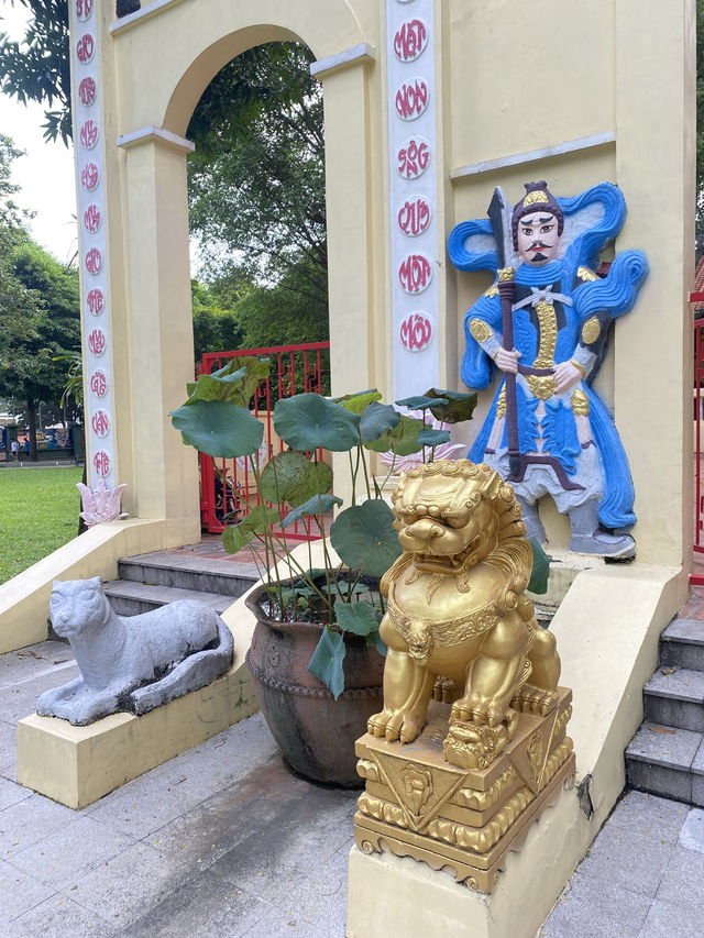 【ホーチミン観光】タオダン公園内の「フン王廟」⛩️