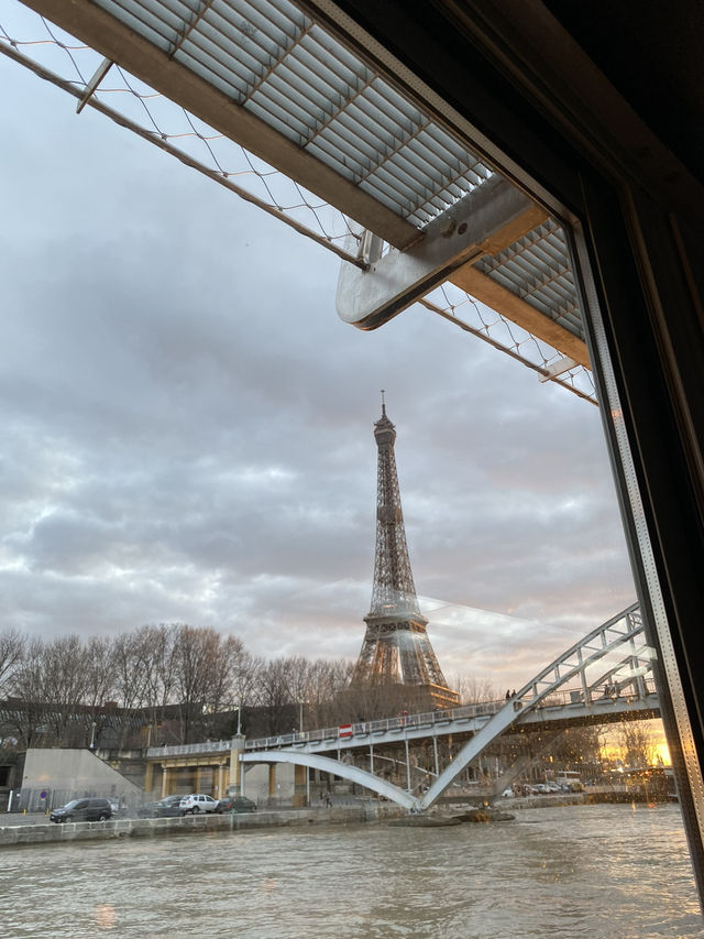 🇮🇹 Picture-Perfect Paris: Capturing the Eiffel Tower from Unique Vantages