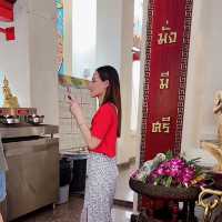 วัดกระทุ่มเสือปลา