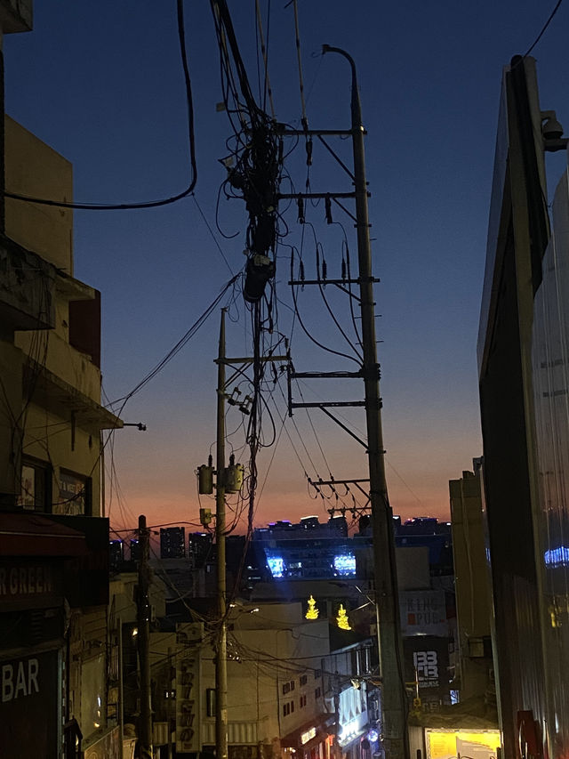 Sunset Stroll Through Itaewon: A Vibrant Neighborhood with a Stunning View