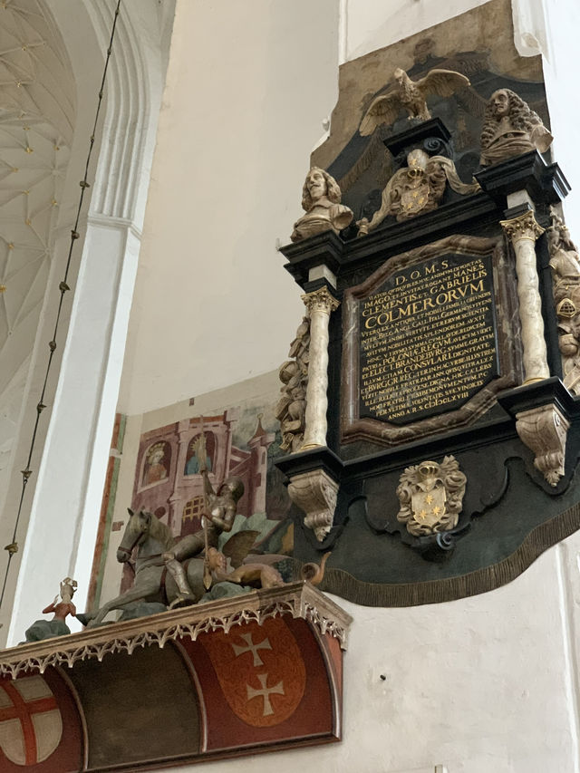 St. Mary’s Basilica: An Artistic Marvel in Gdańsk