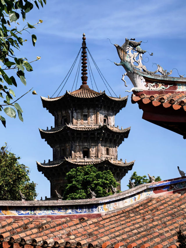 Kaiyuan Temple, Quanzhou (泉州开元寺): A Historic Buddhist Landmark