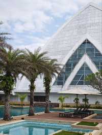 Hotel With Majestic Architecture Minutes from KLIA