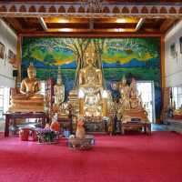 สักการะพระบรมสารีริกธาตุ ณ วัดพระธาตุจอมสัก