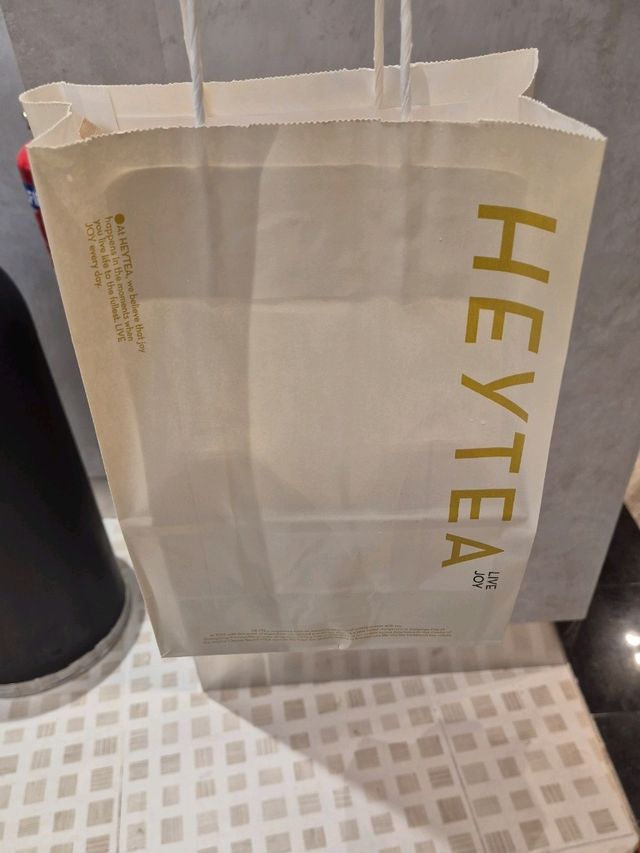 HEYTEA 🧋