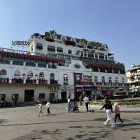  A city full of charm and energy..
