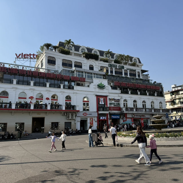  A city full of charm and energy..