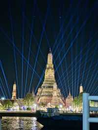 Countdown new year at Wat Arun