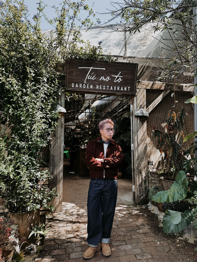TUI MO TO GARDEN RESTAURANT- Dalat, Vietnam