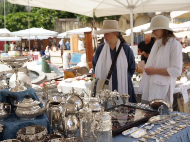 【イタリア・ルッカ】城塞都市で開催される市場