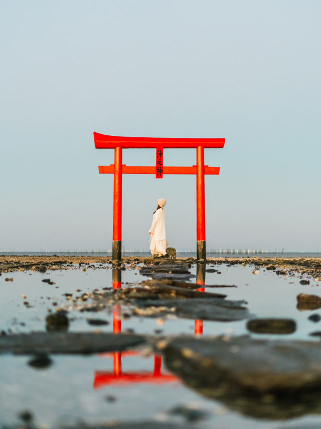 【佐賀】ここ知ってますか？海に浮かぶ幻想的な海中鳥居⛩🌊 