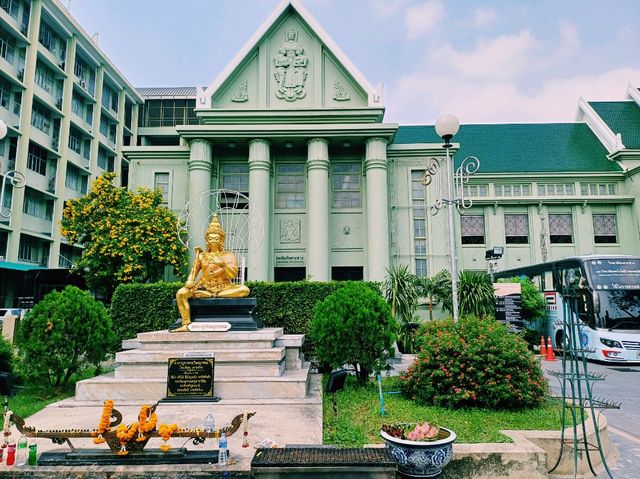 泰國曼谷市中心湄南河畔著名藝術中心建築花園景點：Pohchang Academy of Arts，適合拍照📸打卡