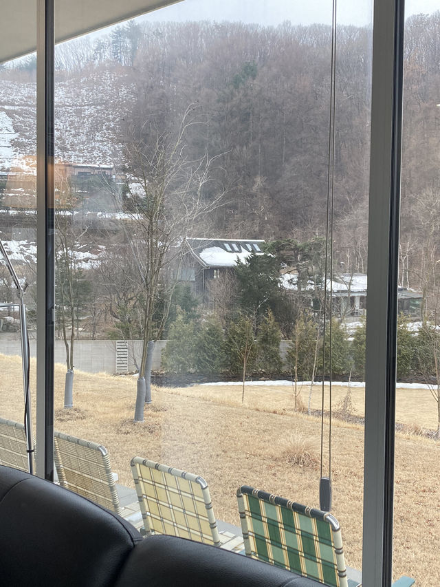 겨울 시골 풍경을 가득 담은, 구심점