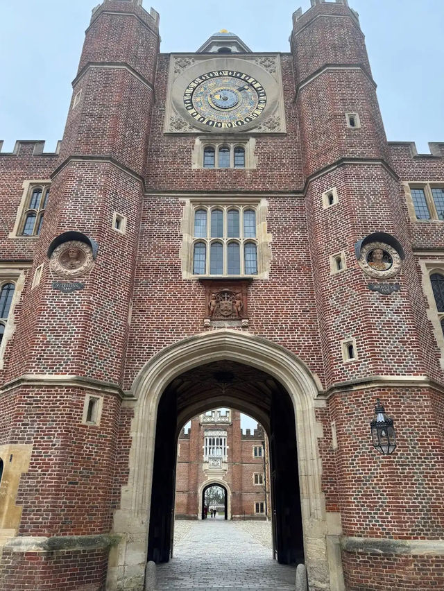 Hampton Court Palace