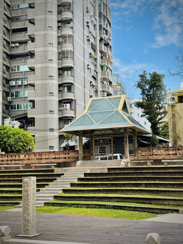 台南 🏛️ 吳園的建築之美！✨